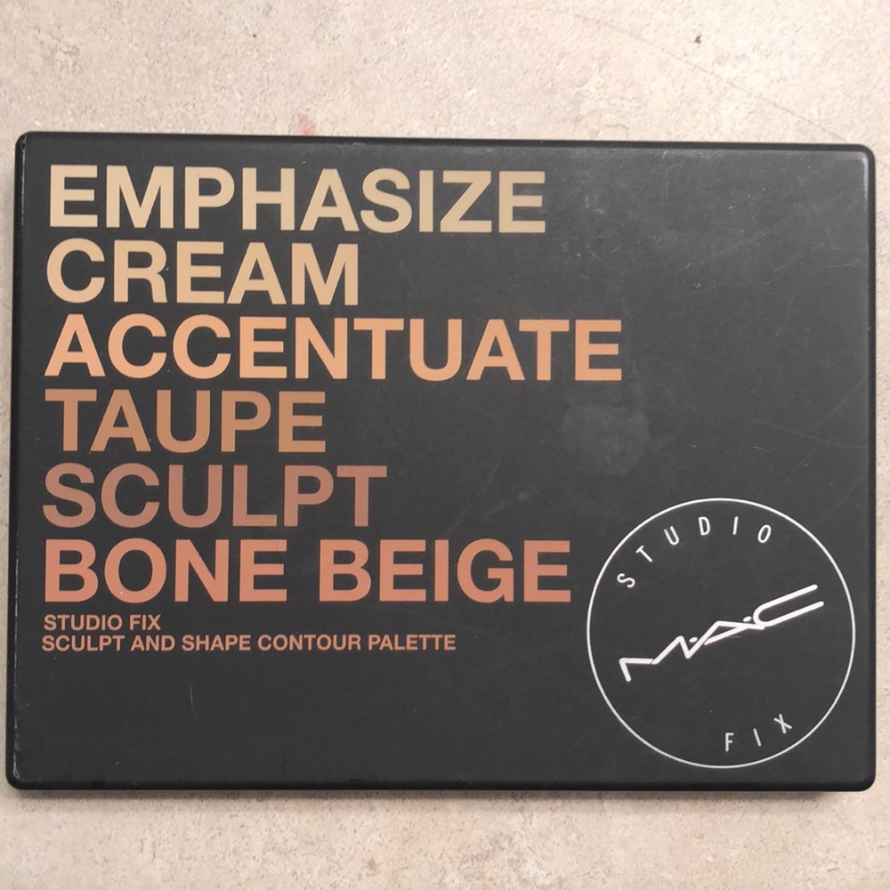 MAC contour palette